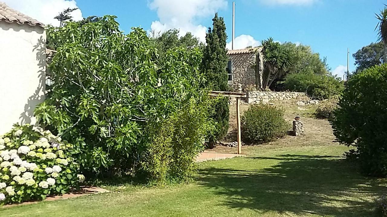 Agriturismo La Valletta Hotel ซานตา เตเรซา กัลลูรา ภายนอก รูปภาพ