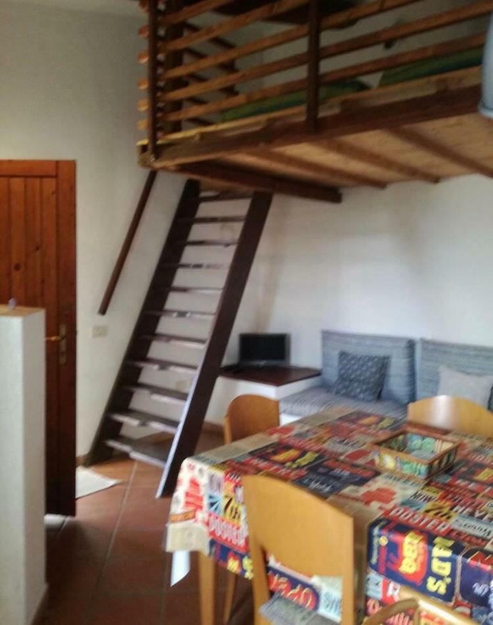 Agriturismo La Valletta Hotel ซานตา เตเรซา กัลลูรา ภายนอก รูปภาพ